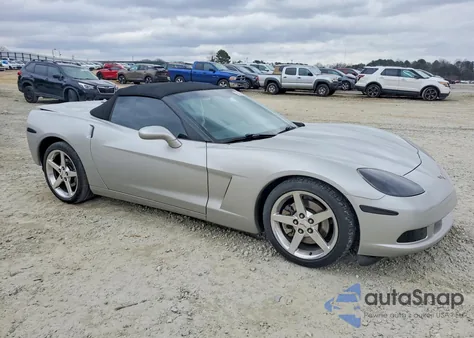 2005 Chevrolet Corvette z USA, uszkodzony, nr VIN 1G1YY34UX55131806